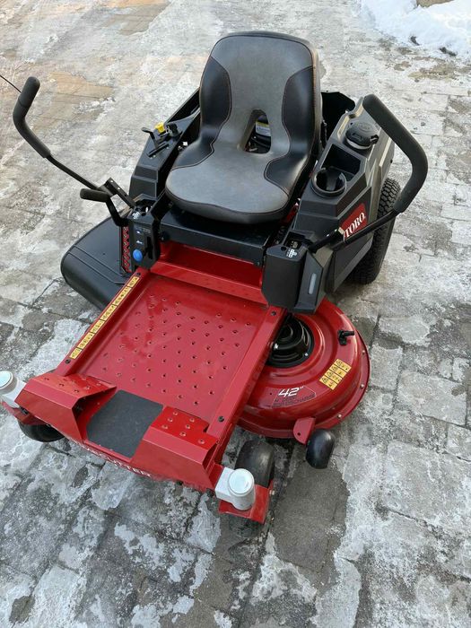 Traktorek Kosiarka Nowy Toro Zero Turn Rok 2025