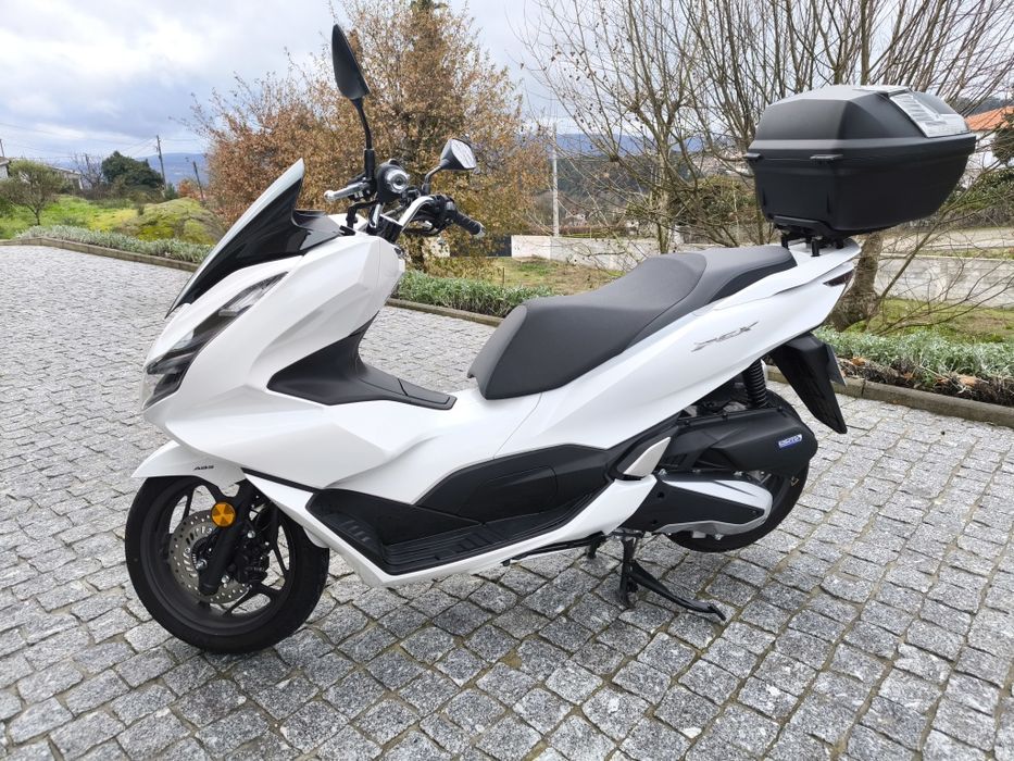 Honda PCX 125 poucos quilómetros