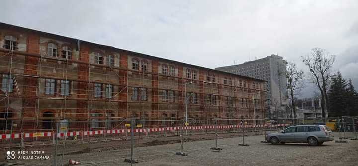 Fugowanie cegły, renowację elewacji z cegły i Tynku