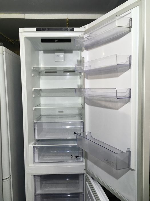 Холодильник новый Beko NoFrost 2м