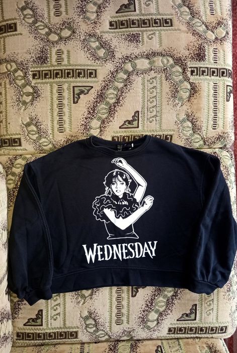 Светр wednesday на дівчинку