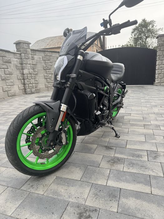 Продам свіжопригнаний мотоцикл Benelli 502 c cruiser
