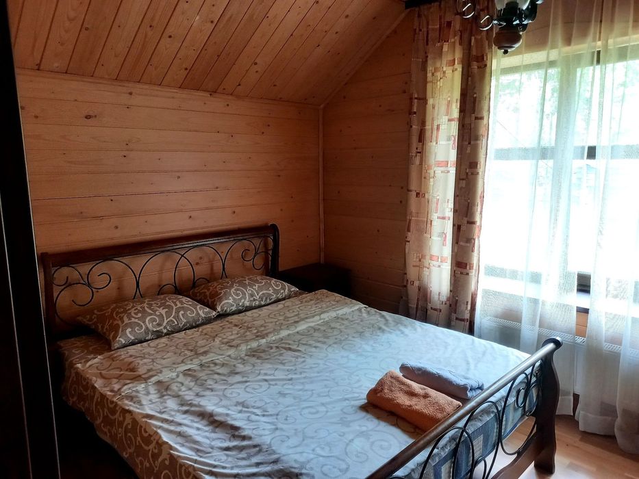 Відпочинок в Карпатах.Оренда будинка в горах .Котедж "Лара" Микуличин