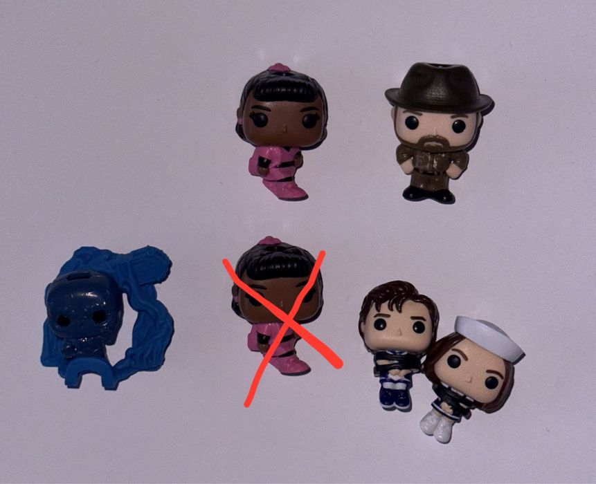 Фігурки кіндер joy stranger things