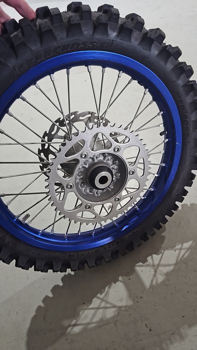 Vendo material yz125