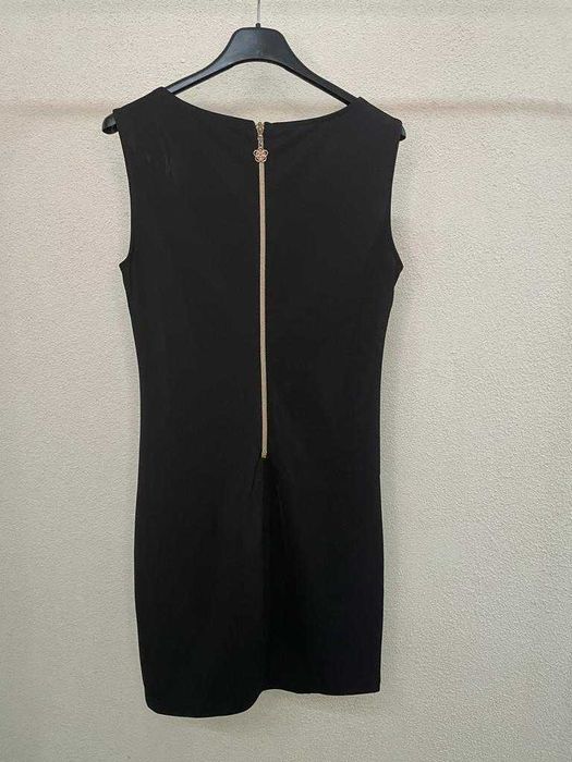 Vestido Preto com Brilhos