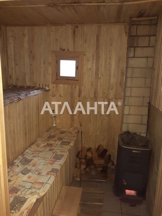 Продам 2 дома на одном участке в центре Ленпосёлка, 10 соток земли