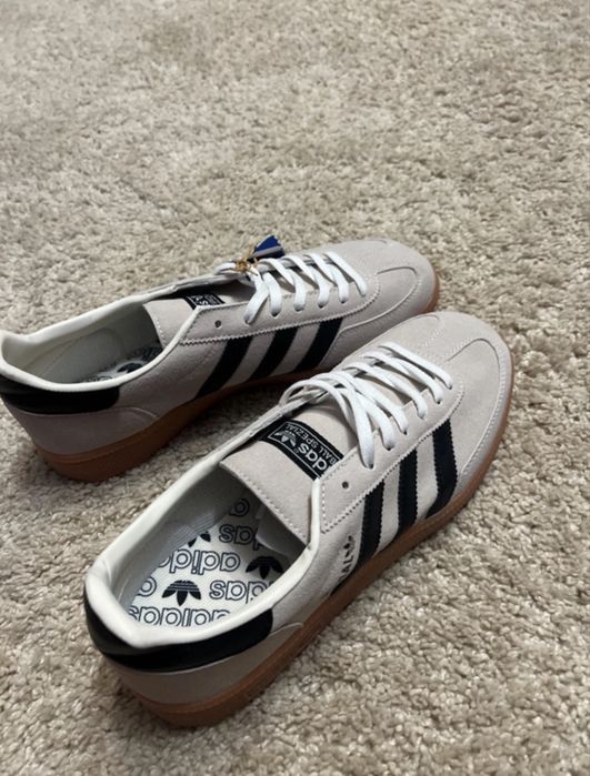 tenis spezial bege