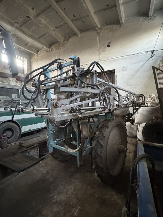 оприскувач 2000 л оп