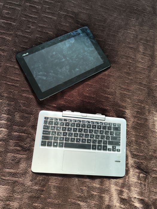 Asus T200T Ноутбук-планшет