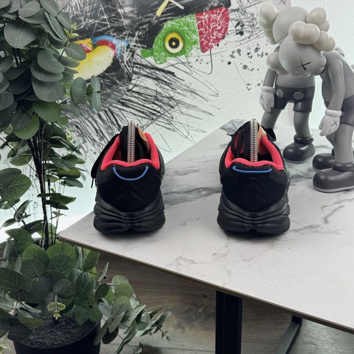 Кросівки Hoka Rincon 3 42 розмір Е6072