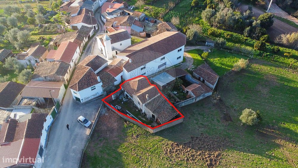 Moradia T2 para venda