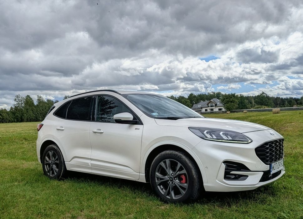 Ford Kuga plug-in 2021 2,5 ST-LINE