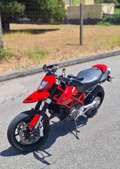 Ducati Hypermotard 1100 EVO – 2011 | 19.500 km | Nacional