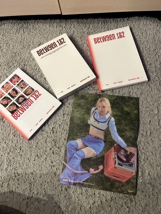 альбом twice between 1&2