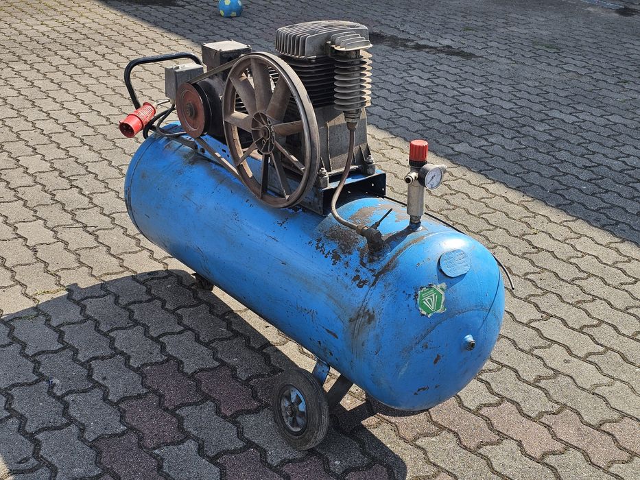 Kompresor ABAC MP4 200L – sprawny