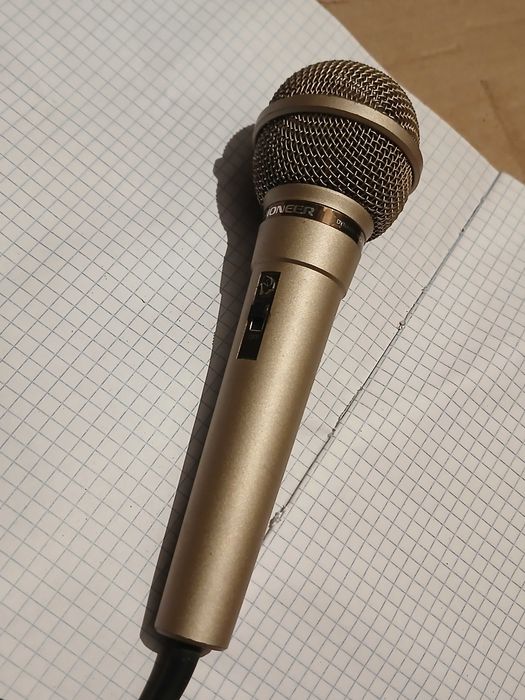 Динамический микрофон Calrad DM-21 или Pioneer DM-21 1960-х или 1970-х