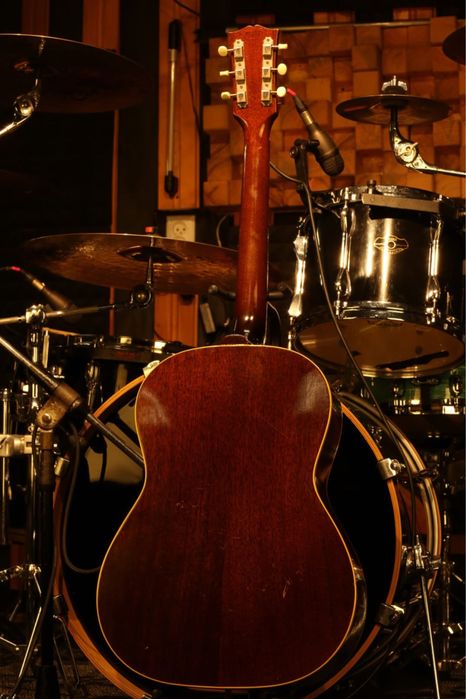 Gibson LG-1 1966 vintage