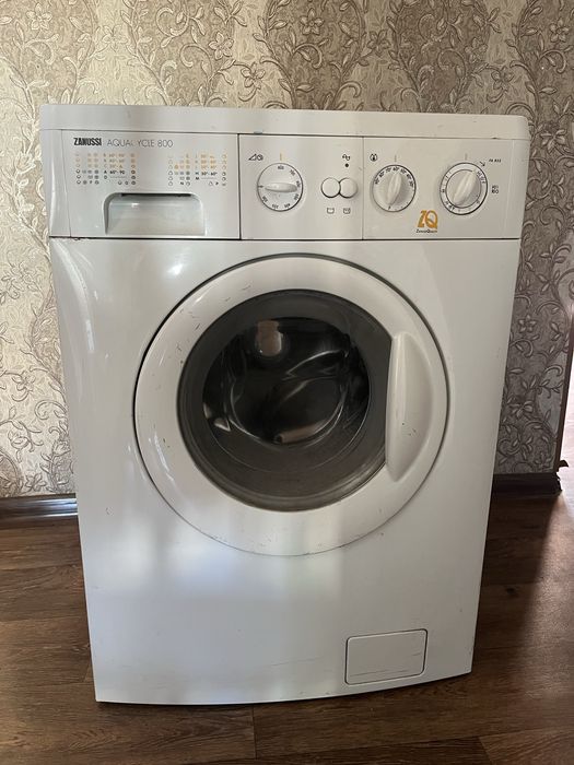 Стиральная машинка zanussi