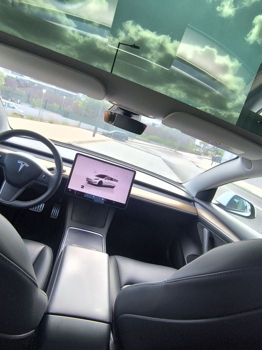 Tesla Model 3 — fotografia 6