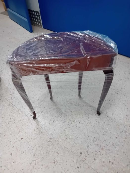 Mesa de Apoio completamente nova