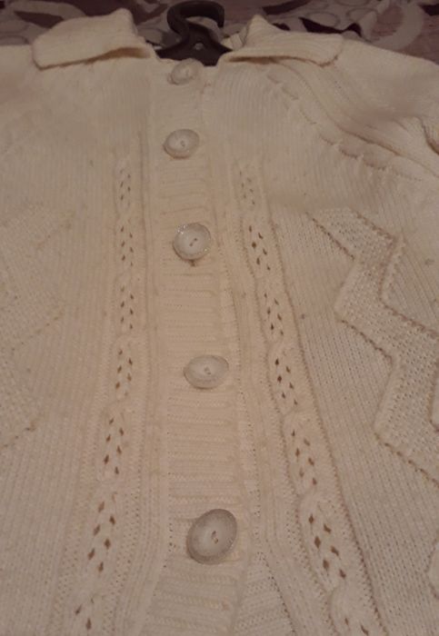 Праздничная белая кофта-кардиган