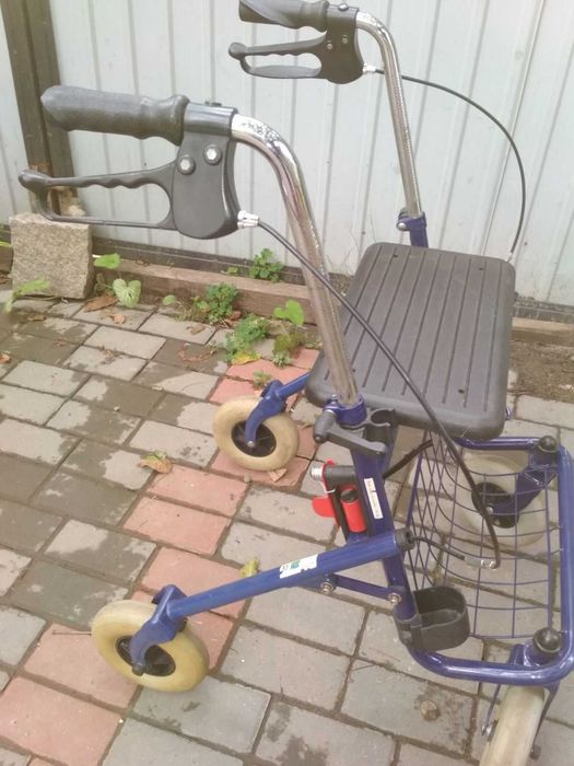 продам інвалідний роллер ходунок на колесах новий