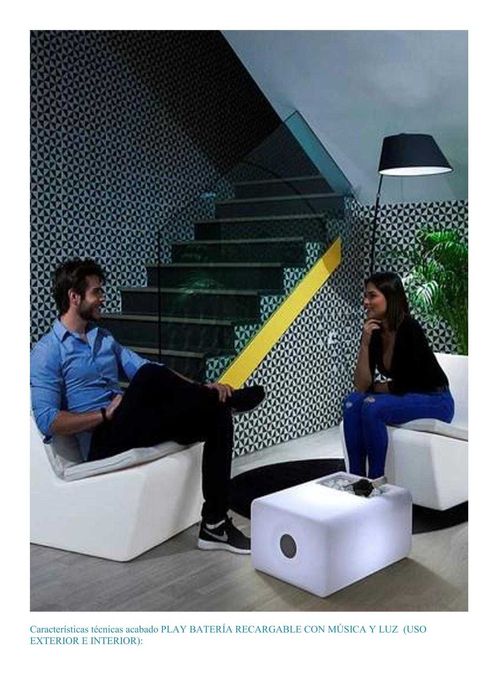 Mesa champanheira Tarida e Assentos Luz Led