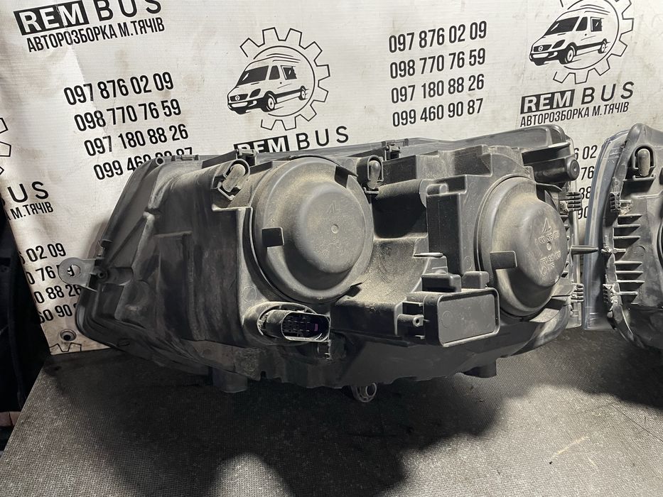 Фари / фара ліва права / оптика Volkswagen Transporter T5 2010-2015