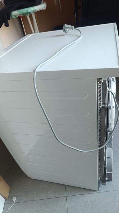 Suszarka Electrolux EW8H359SP z pompą ciepła stan idealny, nie dosusza
