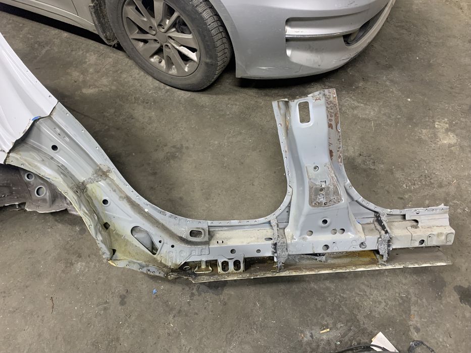 Задня права чверть, боковина, праве крило  BMW Х2