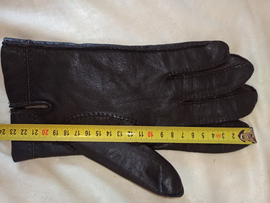 Женские кожаные перчатки