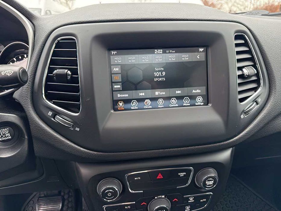 Jeep Compass      2021