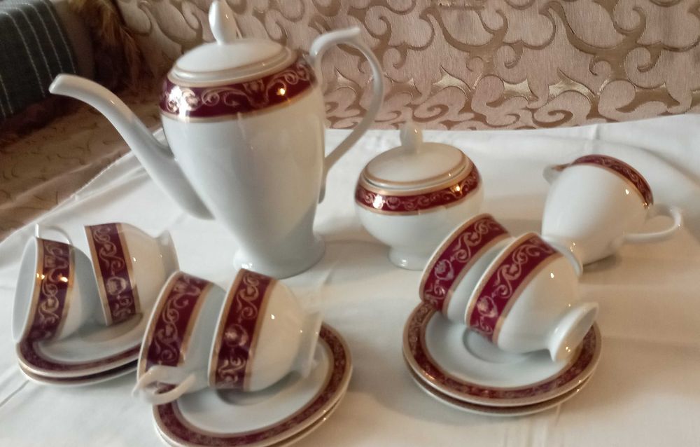Новий кавовий сервіз із кришталем
