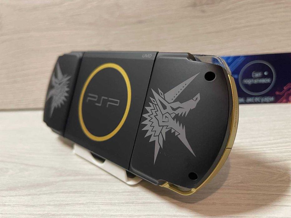 Sony PSP 3000 Monster Hunter Limited Edition  64GB+70 Ігор на картці