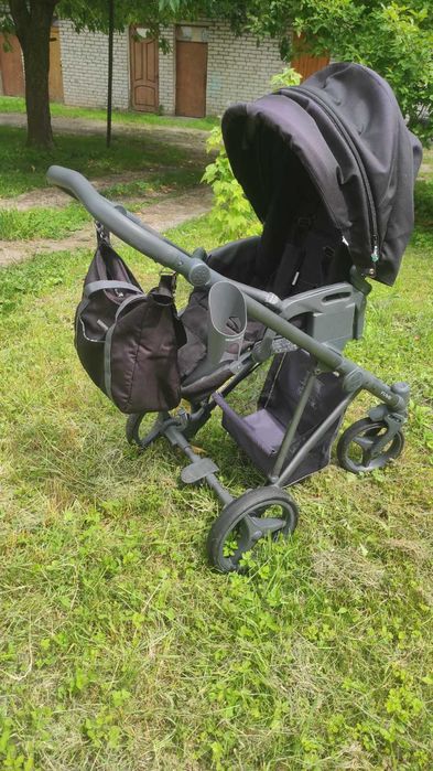 Дитяча коляска,б/у,2 в 1