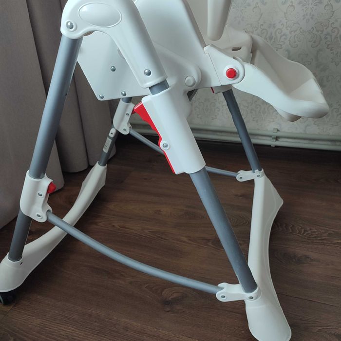 Стільчик для годування Caretero Bistro Grey