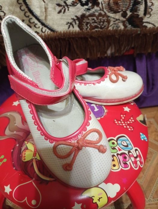 Туфлі для дівчинки
