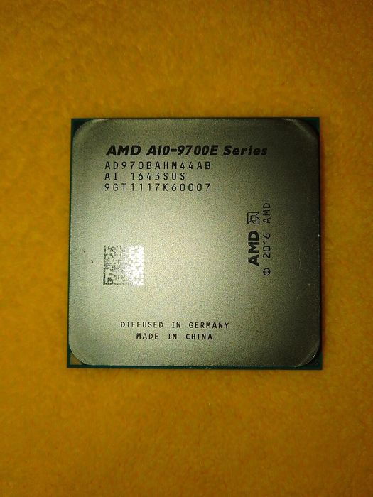 Процесор AMD A10 - 9700E
