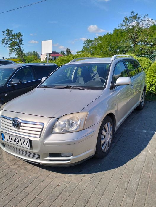 toyota avensis combi 2.0 - rok 2003