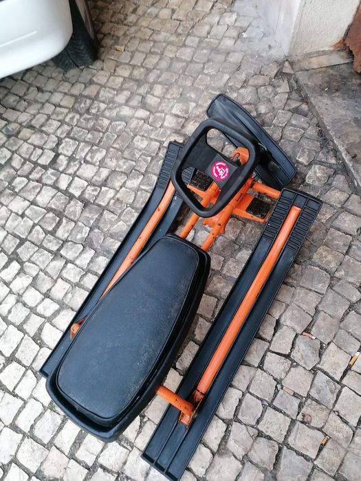 Carrinho de neve antigo