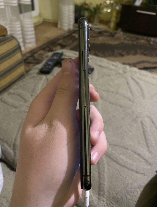 Айфон  Х 64Гб       .