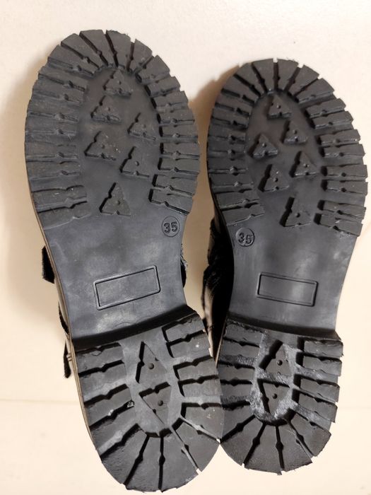 Botas pretas em pele genuína - You & Me (Tam. 35)