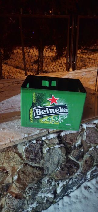 Skrzynka Heineken