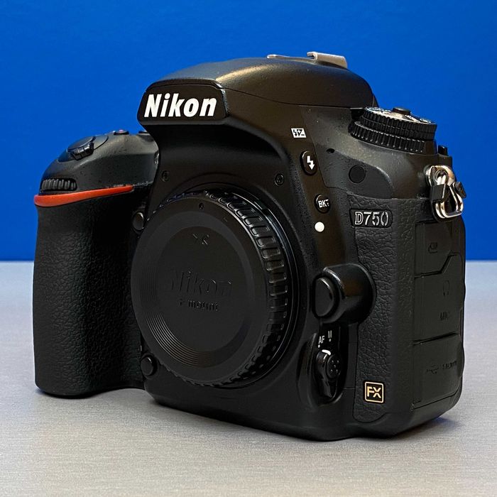 Nikon D750 (Corpo) - 24.3MP