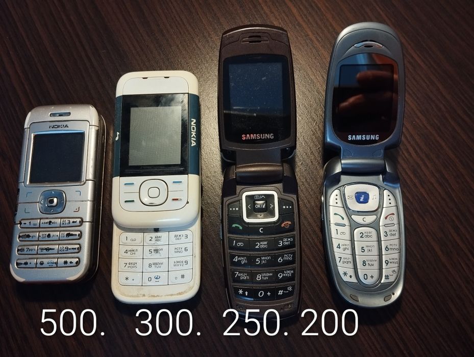 Телефон  Nokia старенький