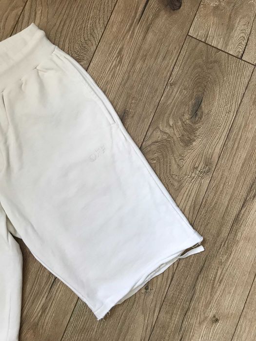 Spodenki dresowe Off-White rozm. L