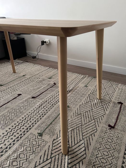 Mesa Jantar ( estilo nordico)