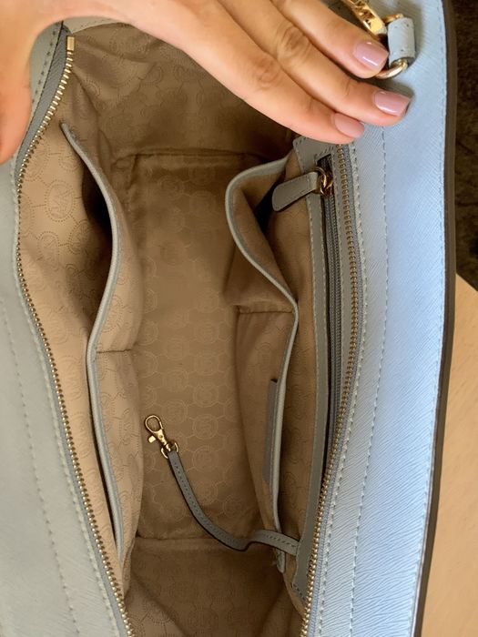 Mala Michael Kors