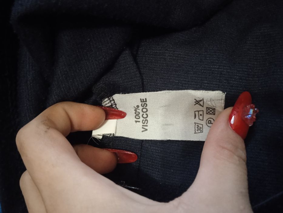 Сукня з вишивкою